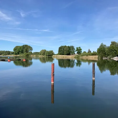 Дом отдыха Familiennest Am Mueritzsee Mit Kamin & Sauna Sietow Dorf