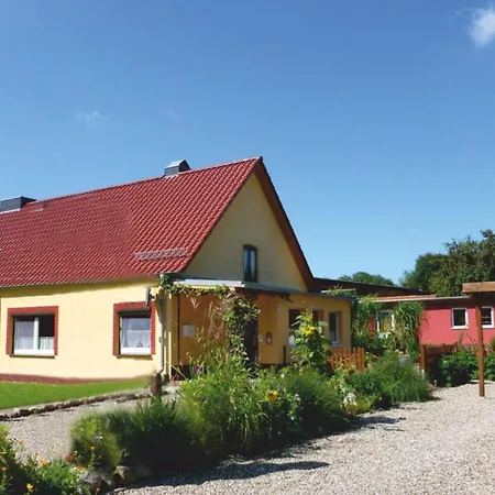 Дом отдыха Familiennest Am Mueritzsee Mit Kamin & Sauna