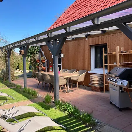 Familiennest Am Mueritzsee Mit Kamin & Sauna Hébergement de vacances