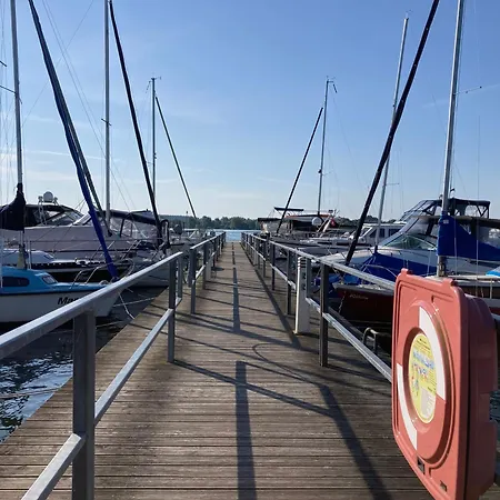 Familiennest Am Mueritzsee Mit Kamin & Sauna Hébergement de vacances Sietow Dorf