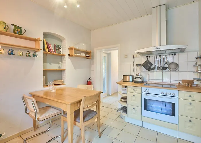 Familiennest Am Müritzsee Mit Kamin&sauna Сasa de vacaciones