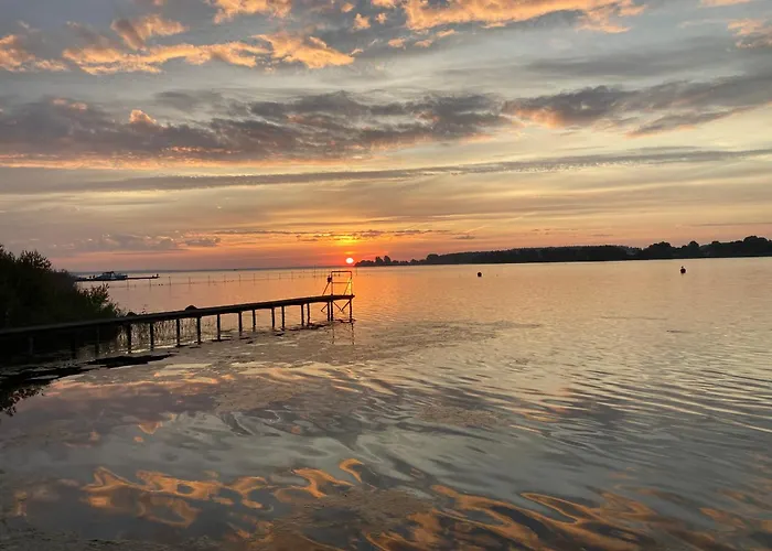 Familiennest Am Müritzsee Mit Kamin&sauna Сasa de vacaciones